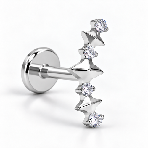 Piercing cartilaj cu diamante transparente