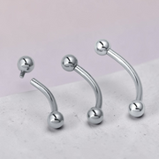 cercel curbat titan filet intern spranceana cu bilute minimalist