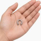 Piercing Circular din Titan cu Bile – Argintiu